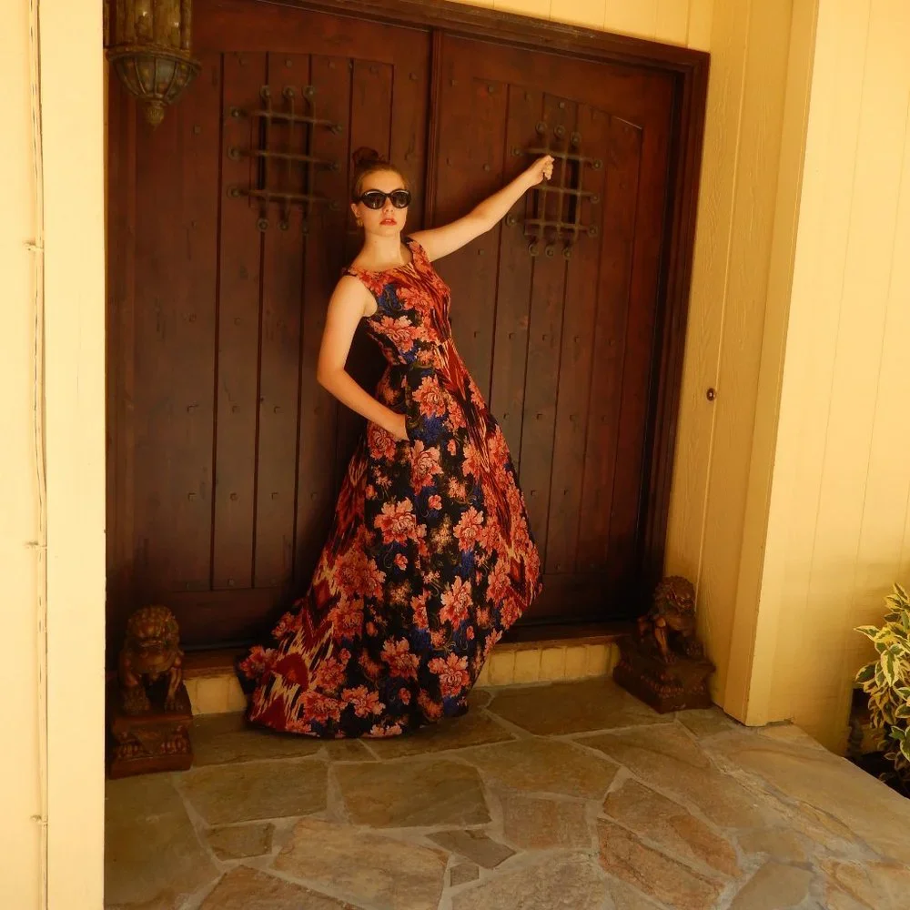 OSCAR DE LA RENTA FLORAL PRINT SIZE 2 SILK GOWN - Picture 1 of 9